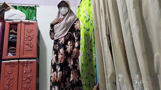 The teacher caught the student jerking off and then invited him to have sex.