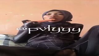 Awek Spiderman Melancap